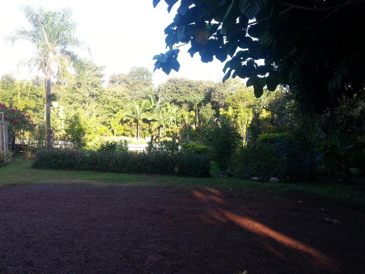 Hotel Los Amigos Puerto Iguazu Exterior photo